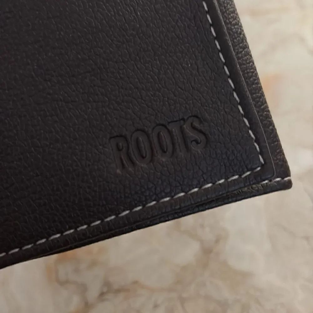 NWT Roots Vinyl Urban Carry All - Picture 4 of 12